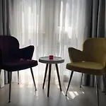 לינה וארוחת בוקר Butik Akvaryum אדאלר