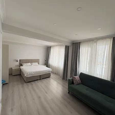לינה וארוחת בוקר Butik Akvaryum אדאלר