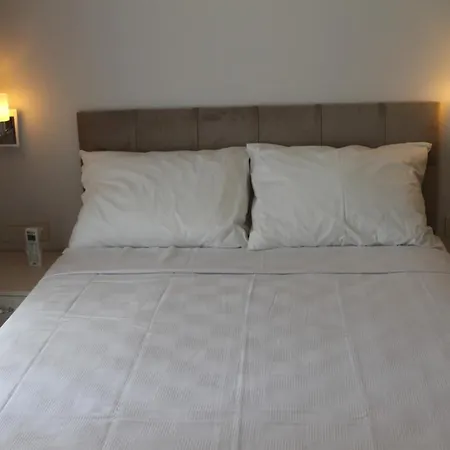 לינה וארוחת בוקר Butik Akvaryum