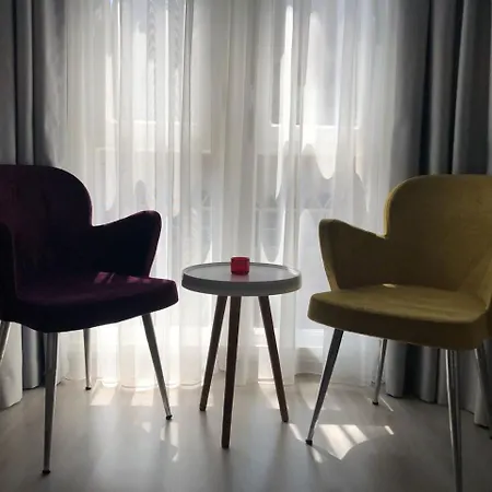 לינה וארוחת בוקר Butik Akvaryum אדאלר