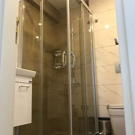 Butik Akvaryum אדאלר