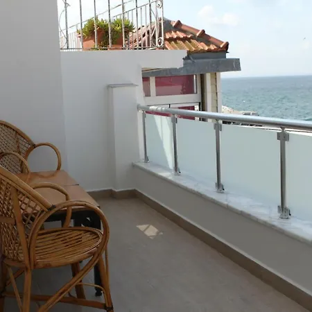 Butik Akvaryum לינה וארוחת בוקר